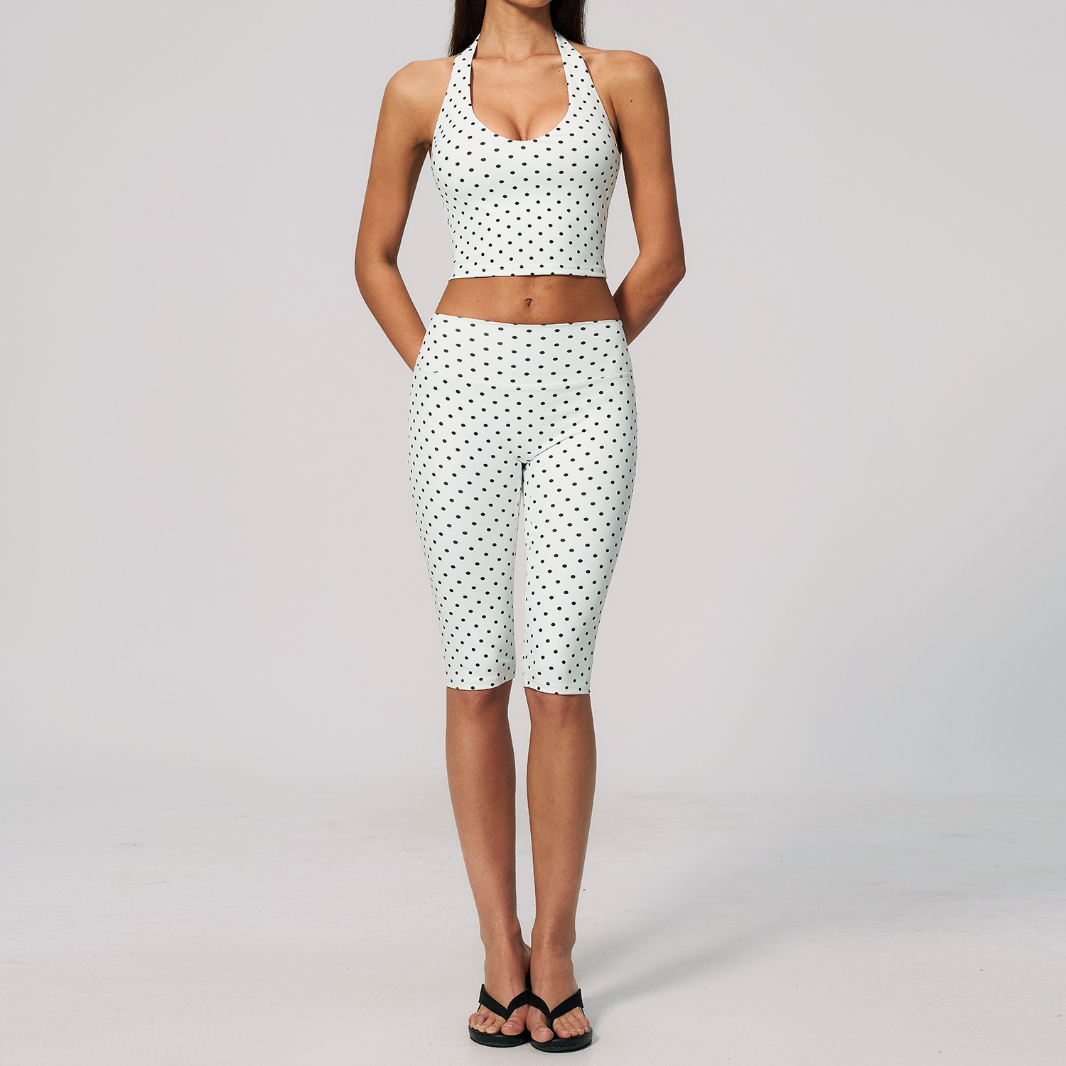 STYLISH LADY Polka Dot Halter  - đánh giá và giá Yoga Fitness Fit Club